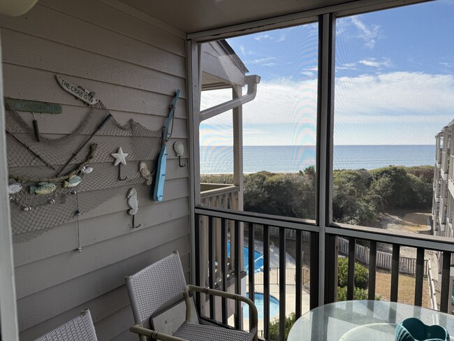 Building Photo - 2503 W Fort Macon Rd