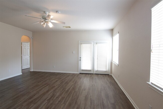 Building Photo - 2715 Hidden Bay Ct
