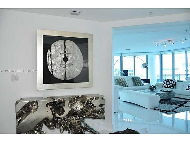 Building Photo - 3535 S Ocean Dr