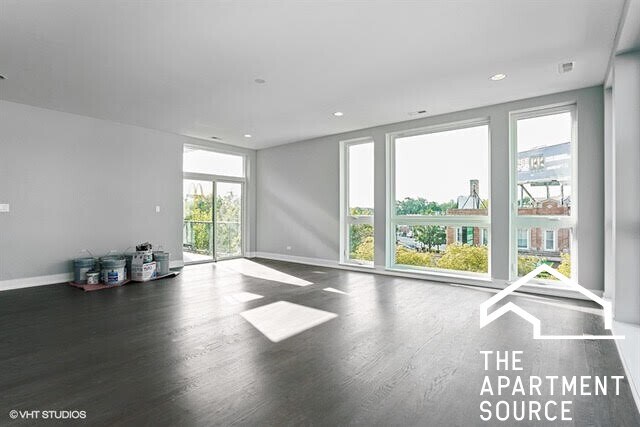 Building Photo - 3620 W Irving Park Rd