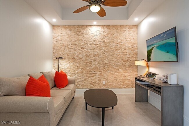 Building Photo - 1030 3rd Ave S