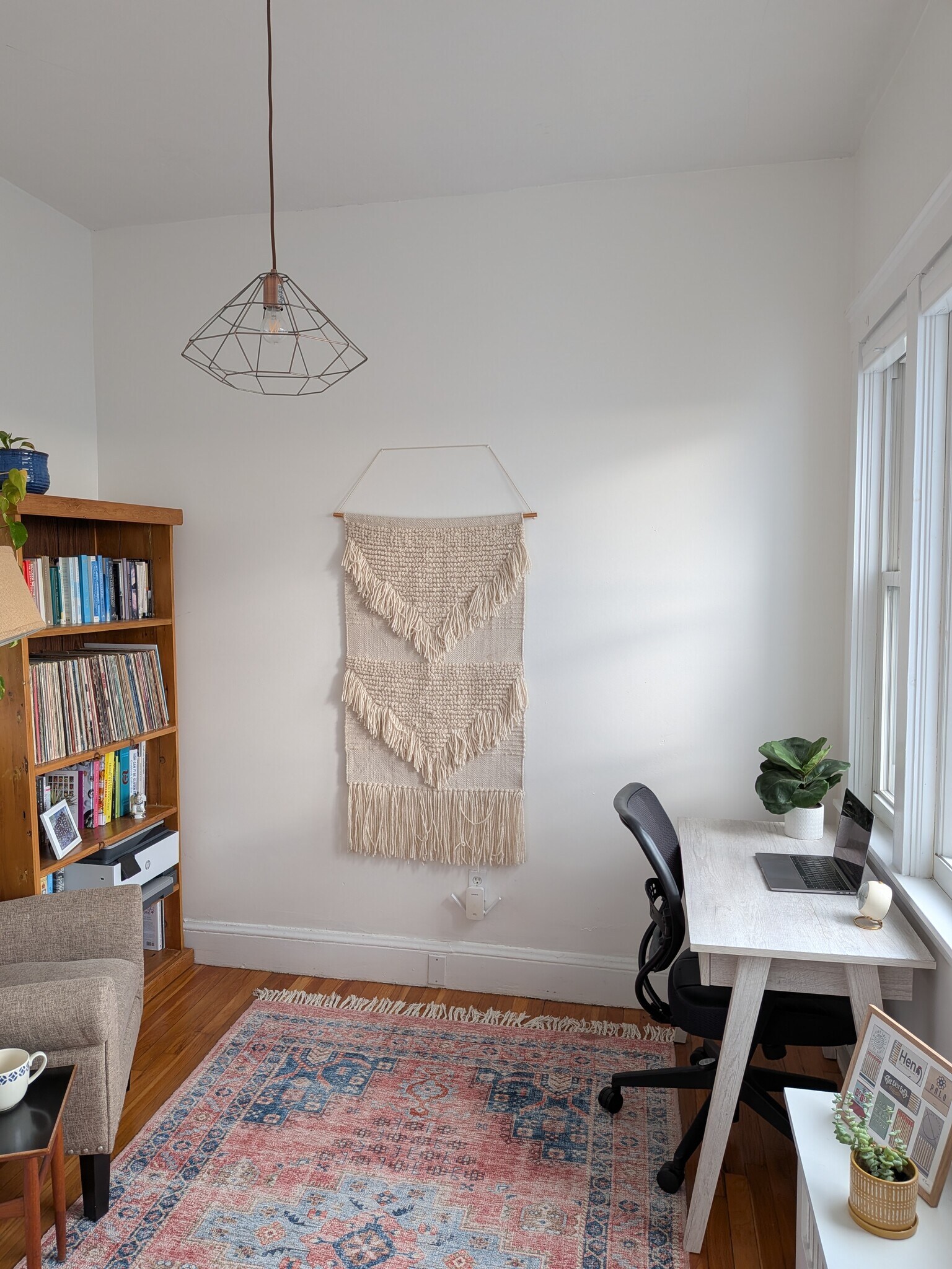 Building Photo - 81 Gladstone St