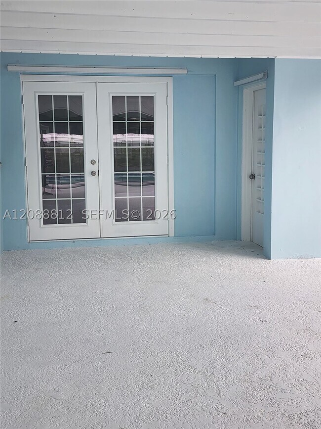 Building Photo - 9301 SW 54th St
