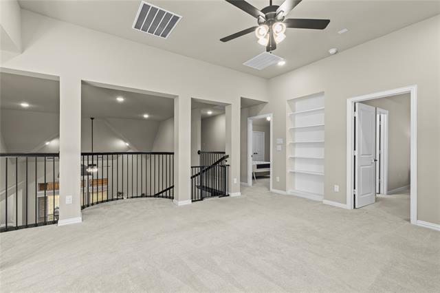 Building Photo - 14892 Hometown Dr