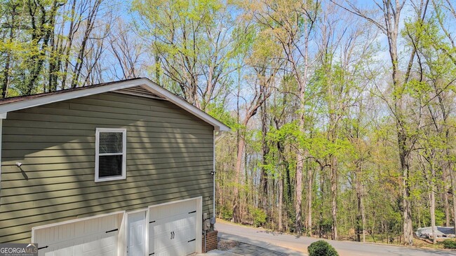 Building Photo - 2510 Cove Rd