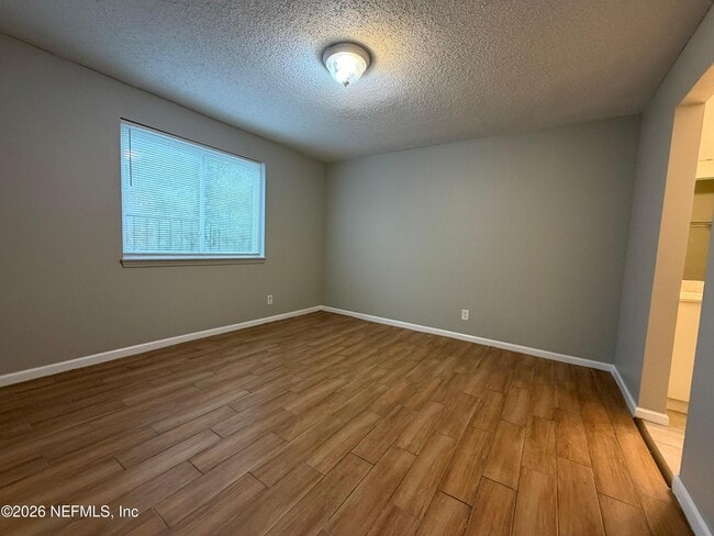 Building Photo - 3864 La Mirada Dr N