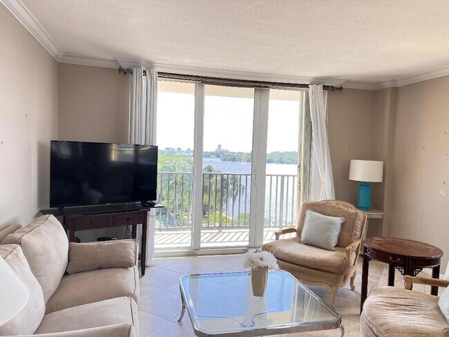 Building Photo - 2121 N Ocean Blvd