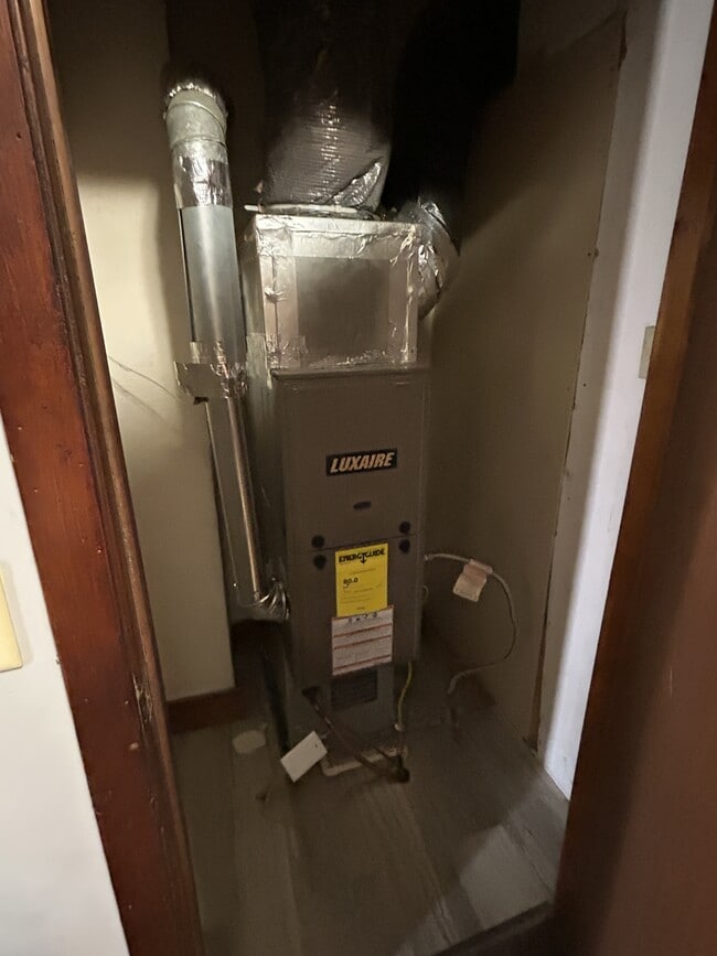 Building Photo - 1702 Michigan Ave