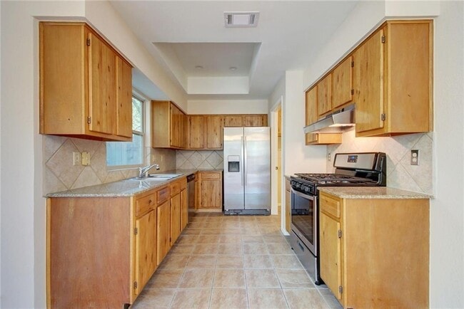 Building Photo - 8304 Bradford Edward Cove