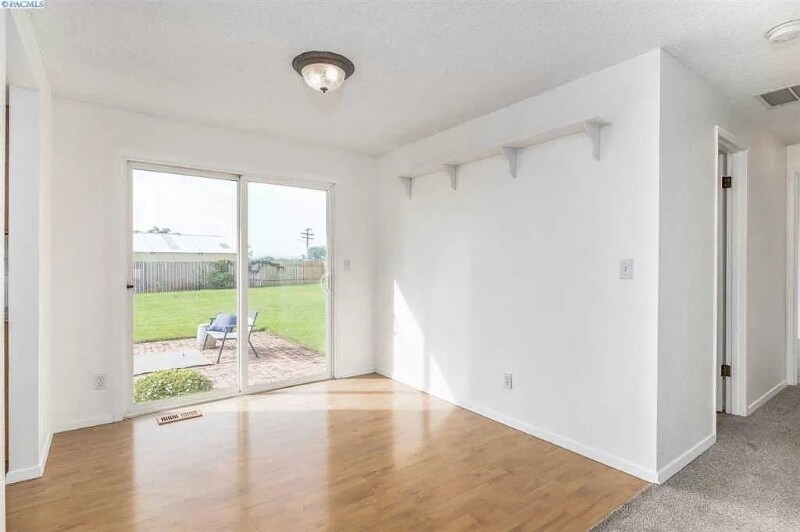 Building Photo - 3720 W Leola St