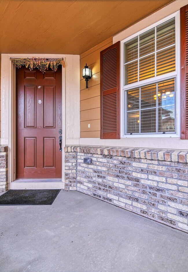 Building Photo - 13897 Ashgrove Cir