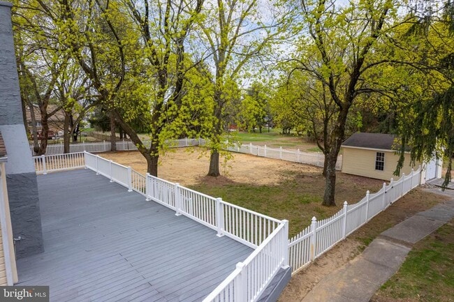 Building Photo - 370 Ganttown Rd
