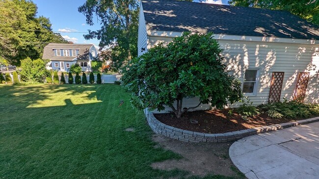 Building Photo - 76 Milk St