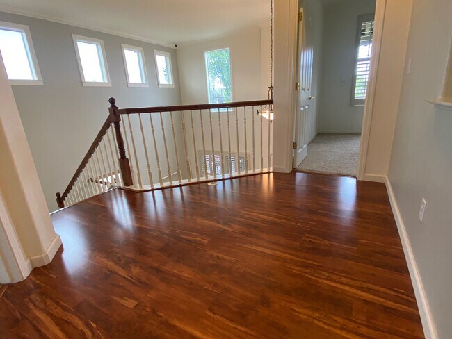 Building Photo - CLEAN AND SPACIOUS 4 BED, 2.5 BATH WITH COVERED BACK PATIO AND LUSH LANDSCAPING IN WESTLAKE COMMU...