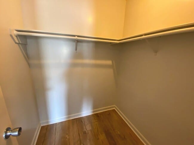 Building Photo - 2-Bed, 2.5-Bath Townhouse with Move-In Special – Walk to McNeese State University!