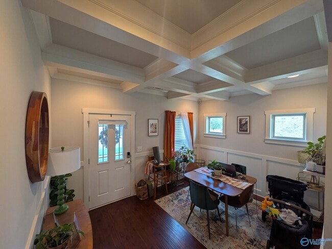 Building Photo - 7601 NW Ashor Dr