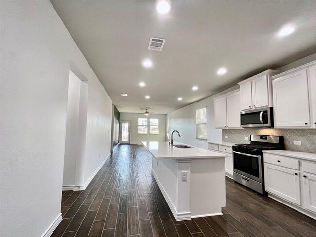 Building Photo - 11812 Offaly Dr