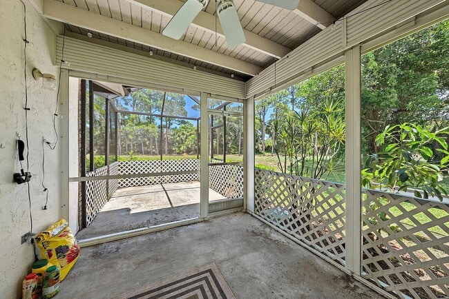 Building Photo - 157 Doe Trail