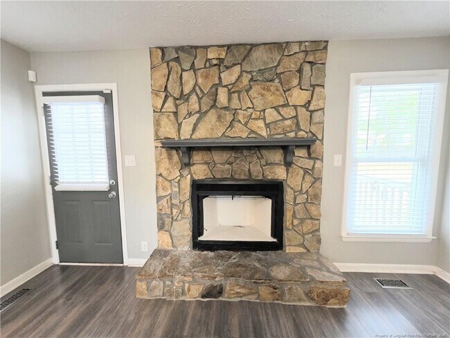 Building Photo - 7021 Cordoba Ct