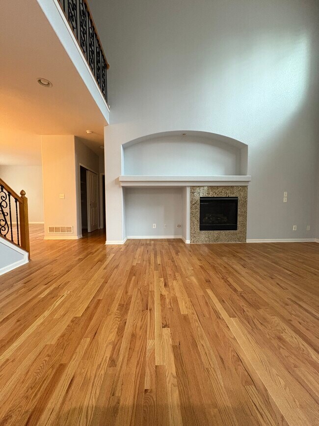 Building Photo - 23405 Rockdale Pl