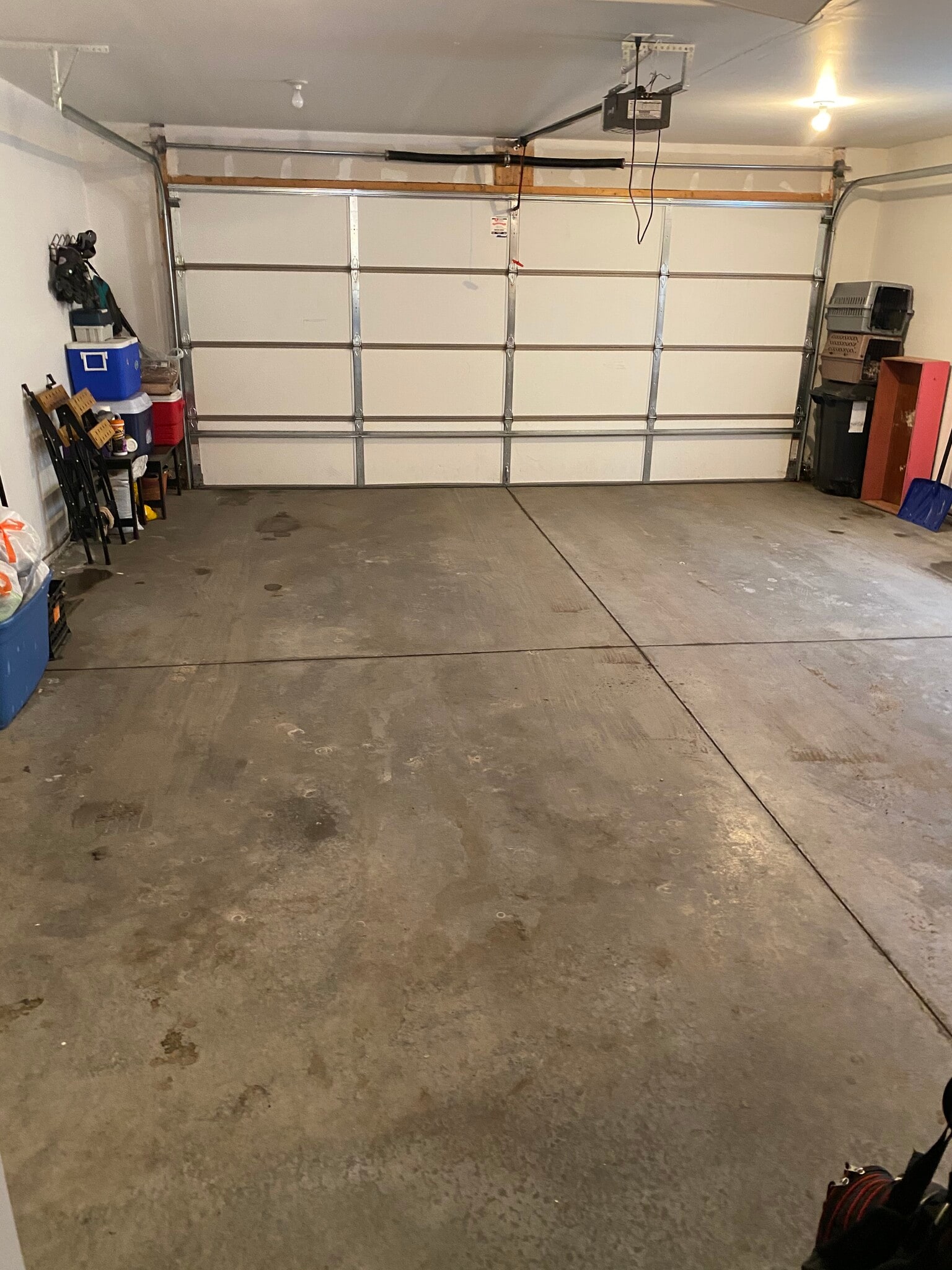 garage - 1140 Nolan Ct