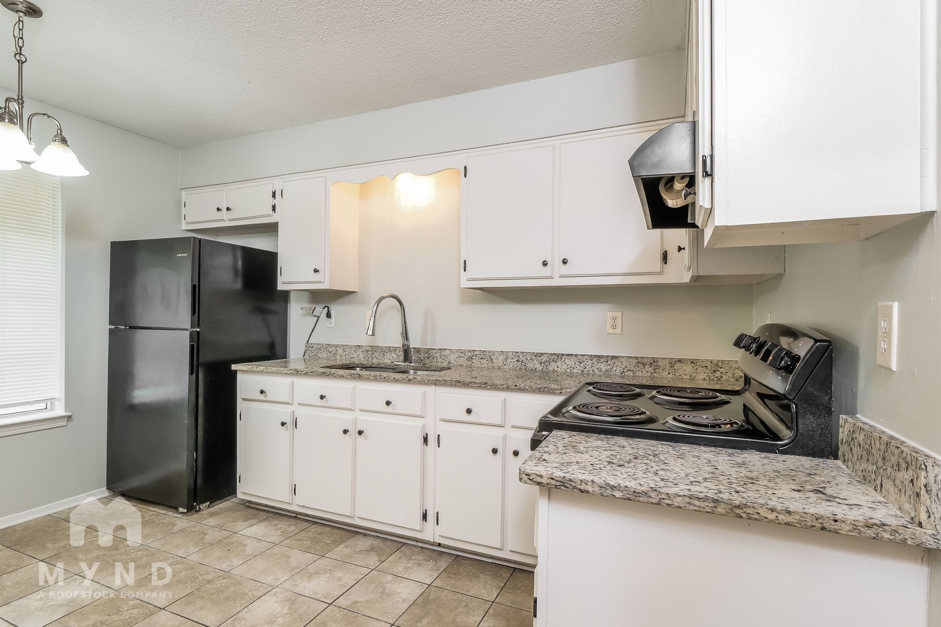 Building Photo - 3755 Carroll Dr