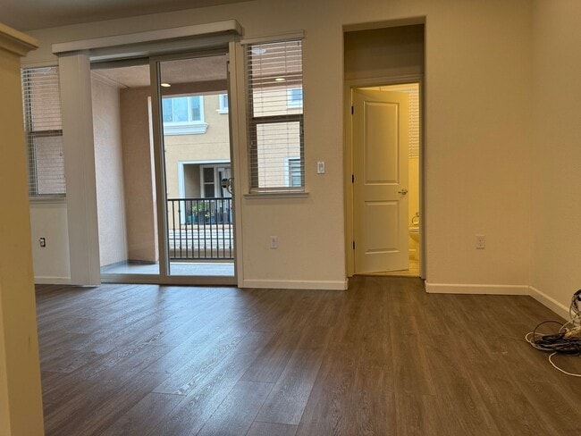 Building Photo - San Jose Comfort, Convenience and Location