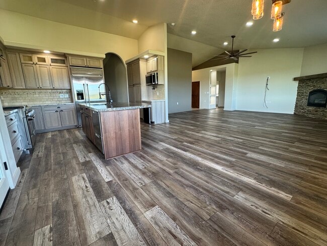 Building Photo - 536 Jackson Ranch Rd