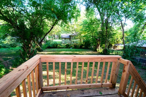 Building Photo - 1512 E Leona-