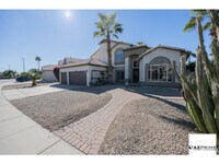 Building Photo - Live The Lifestyle Youve Dreamed Of In This 5/3 Gilbert Jewel Near Kokopelli Golf Course, Where E