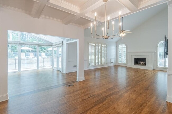 Building Photo - 530 Saddlebrook Dr