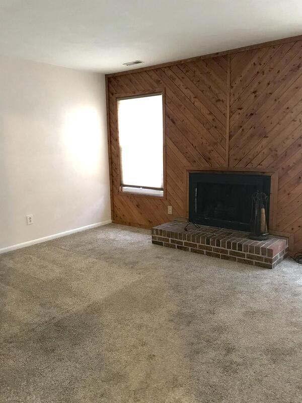 Building Photo - 5960 Blackpoole Ln