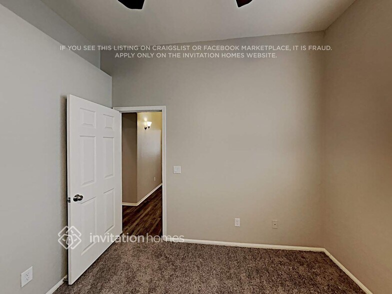 Building Photo - 3287 W Goldmine Mountain Cove