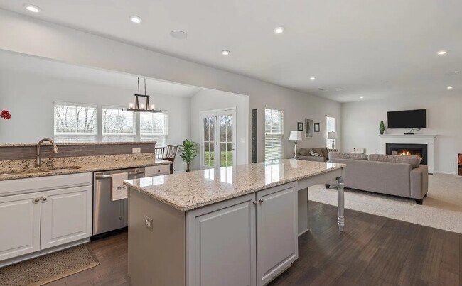 Building Photo - 1729 Eastwick Ln