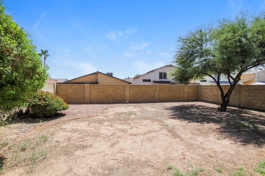 Building Photo - 3825 W Camino Real