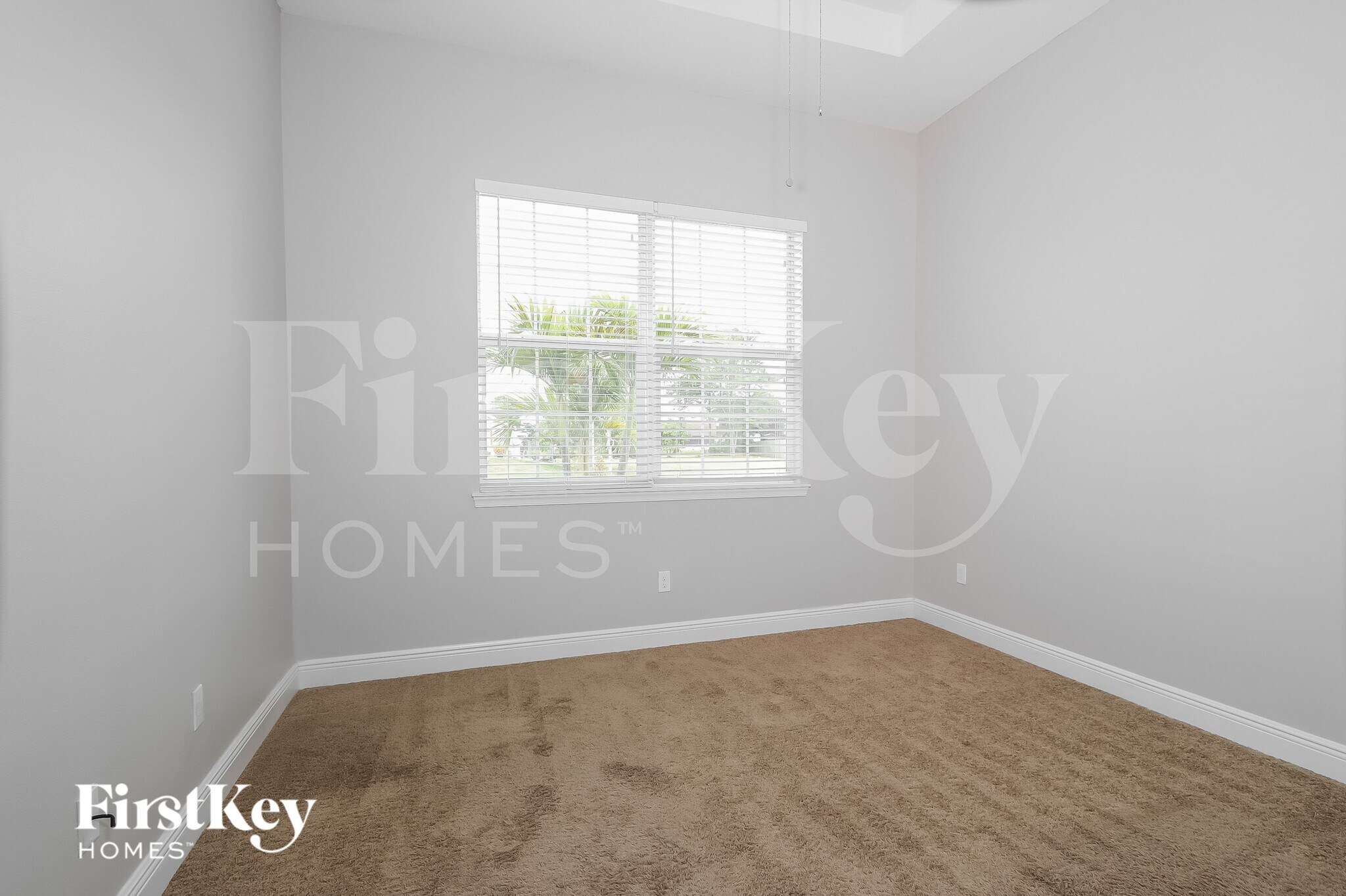 Building Photo - 2365 SW Webster Ln