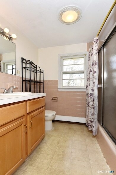 Building Photo - 18 Old Young St