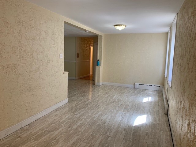 Building Photo - 74 Frankfort St