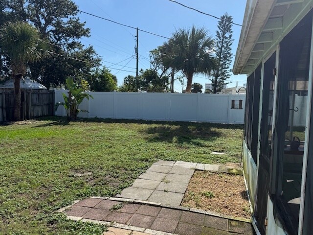 Building Photo - 113 Essex Dr