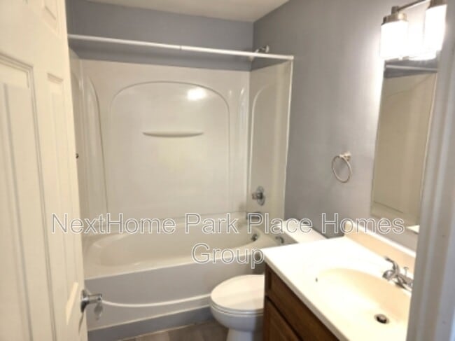 Building Photo - 3904 Bay City Rd