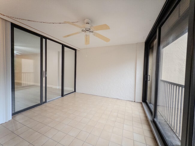 Building Photo - 2800 N 46th Ave