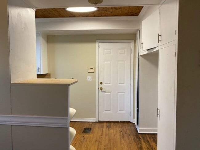 Building Photo - Newly Renovated Home in West Fondren!