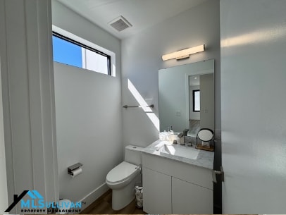 Building Photo - 1115 Nova St