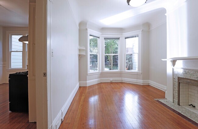 Building Photo - 84a Sanchez St