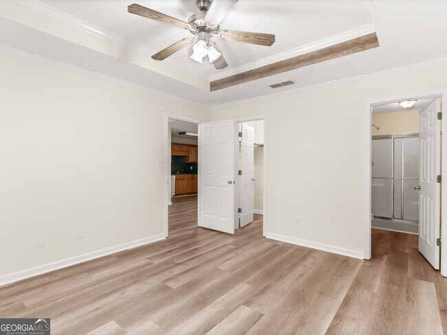 Building Photo - 520 Butler Bridge Dr