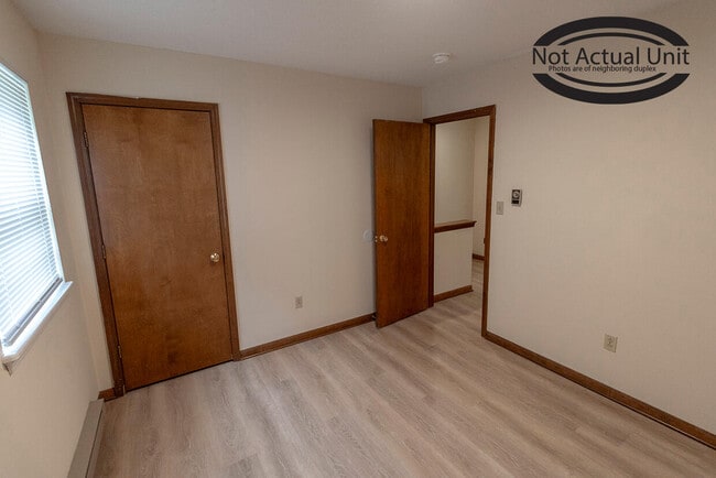 Building Photo - 3314 Belle Meade Dr