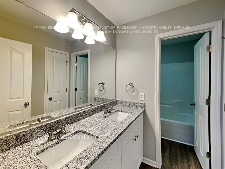 Building Photo - 1149 Woodwinds Dr