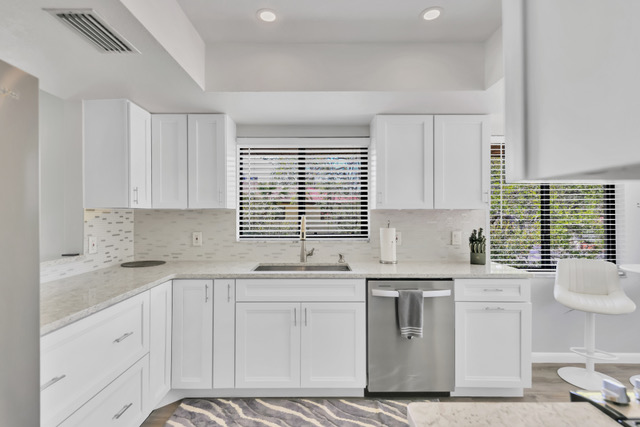 Building Photo - 6423 Egret Ln