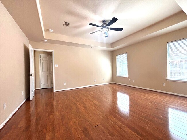 Building Photo - 19123 Center Park Dr