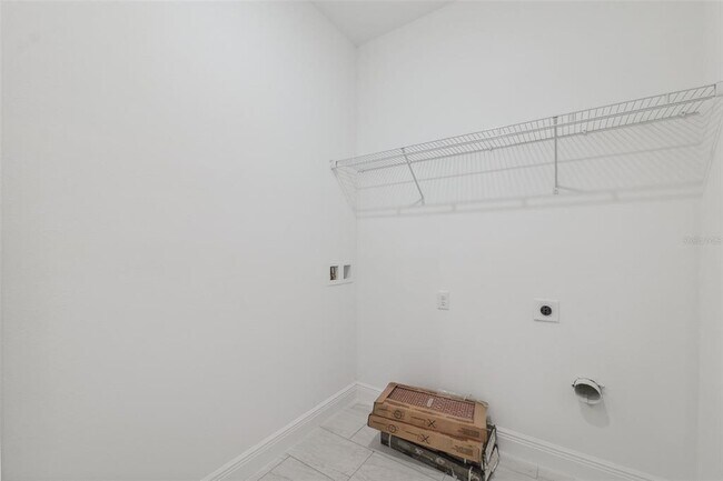 Building Photo - 10089 N Athenia Dr